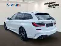 Gebraucht BMW 330e M Sport 292 PS (214 kW) 2022 Alpinweiß uni Kombi