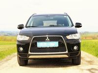 Gebraucht Mitsubishi Outlander 177 PS (130 kW) 2012 Schwarz metallic SUV