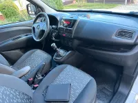Gebraucht Opel Combo Edition 95 PS (69 kW) 2018 Weiß Van / Kleinbus