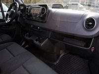 Gebraucht Mercedes Sprinter 190 PS (139 kW) 2025 Arktikweiß Van