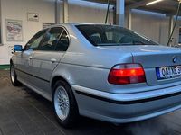 Gebraucht BMW 535 235 PS (172 kW) 1998 Silber Limousine