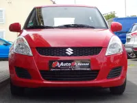 Gebraucht Suzuki Swift Club 94 PS (69 kW) 2012 Rot Kleinwagen