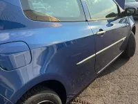 Second-hand Renault Clio II 75 CP (55 kW) 2007 Albastru Berlinǎ