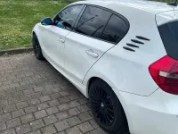 Gebraucht BMW 120 210 PS (154 kW) 2009 Weiß Kleinwagen