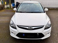 Gebraucht Hyundai i30 Classic 109 PS (80 kW) 2012 Weiß Limousine