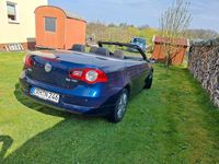 Usata VW Eos Edition 140 CV (102 kW) 2010 Blu Cabrio