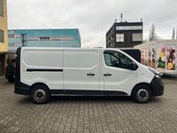 Gebraucht Opel Vivaro 120 PS (88 kW) 2019 Weiß Van / Kleinbus