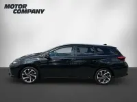 Gebraucht Toyota Auris Basis 116 PS (85 kW) 2017 Mysticschwarz mica