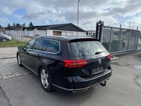 Gebraucht VW Passat Highline 220 PS (161 kW) 2015 Schwarz Kombi