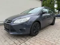 Gebraucht Ford Focus Trend 116 PS (85 kW) 2011 Midnight skygrau metallic Kombi