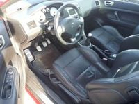 Gebraucht Peugeot 307 CC 140 PS (102 kW) 2005 Rot Cabrio