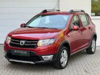 Gebraucht Dacia Sandero Prestige 90 PS (66 kW) 2016 Feuerrot SUV