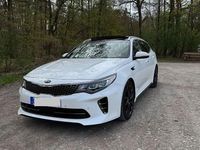 Gebraucht Kia Optima GT 245 PS (180 kW) 2018 Weiß Kombi