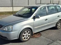 Gebraucht Kia Carens EX 139 PS (102 kW) 2005 Silber Van / Kleinbus