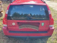 Gebraucht Volvo V70 180 PS (132 kW) 2005 Rot Kombi