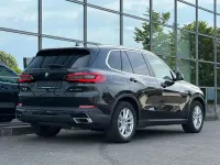 Gebraucht BMW X5 Performance 286 PS (210 kW) 2022 Saphirschwarz SUV
