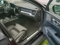 Gebraucht Volvo V60 CC Plus 197 PS (144 kW) 2023 Schwarz Kombi