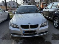 Gebraucht BMW 318 Basis 129 PS (94 kW) 2006 Grau Limousine