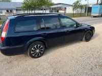 Gebraucht Ford Mondeo Ghia 145 PS (106 kW) 2001 Blau Limousine