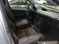 Gebraucht Mercedes Vaneo 125 PS (91 kW) 2005 Silber metallic Van / Kleinbus