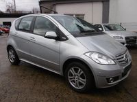 Gebraucht Mercedes A180 109 PS (80 kW) 2011 Silber Limousine