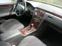 Gebraucht Mercedes 200 116 PS (85 kW) 2000 Blau Limousine