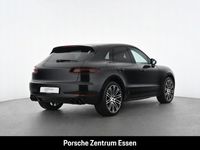 gebraucht Porsche Macan Turbo mit Performance Paket / Luftfederung Apple CarPlay Panorama