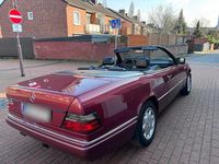 Gebraucht Mercedes E320 220 PS (161 kW) 1994 Rot Cabrio