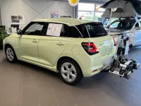 Neu Suzuki Swift 83 PS (61 kW) 2025 Grün Kleinwagen