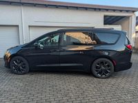 Gebraucht Chrysler Pacifica Limited 291 PS (214 kW) 2018 Schwarz Van / Kleinbus