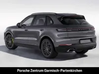 Gebraucht Porsche Cayenne 470 PS (345 kW) 2024 Quarzitgrau SUV