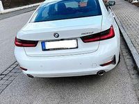 Gebraucht BMW 320 Advantage 190 PS (139 kW) 2020 Weiß Limousine