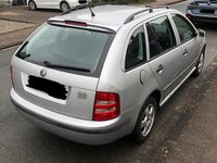 Gebraucht Skoda Fabia 100 PS (73 kW) 2001 Silber Kombi