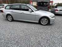 Gebraucht BMW 318 143 PS (105 kW) 2010 Silber Kombi
