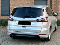 Gebraucht Ford S-MAX Titanium 150 PS (110 kW) 2017 Silber Van / Kleinbus