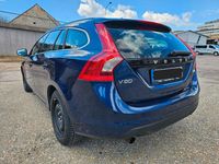 Gebraucht Volvo V60 Ocean Race 180 PS (132 kW) 2011 Blau Kombi