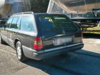 Gebraucht Mercedes E280 193 PS (141 kW) 1993 Schwarz Kombi