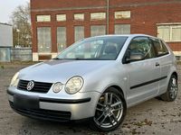 Gebraucht VW Polo Comfortline 64 PS (47 kW) 2003 Silber Kleinwagen