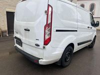 Gebraucht Ford Transit Custom 131 PS (96 kW) 2018 Weiß Van / Kleinbus