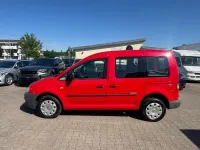 Gebraucht VW Caddy Team 105 PS (77 kW) 2010 Rot Van / Kleinbus