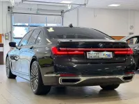 Gebraucht BMW 750 530 PS (389 kW) 2020 Sophistograu Limousine
