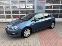 Gebraucht Opel Astra 101 PS (74 kW) 2013 Blau Limousine