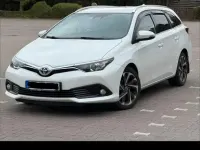 Gebraucht Toyota Auris Comfort 112 PS (82 kW) 2015 Weiß Kombi