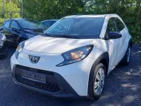 Gebraucht Toyota Aygo X X-play 72 PS (52 kW) 2023 Weiß SUV
