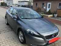 Gebraucht Volvo V40 114 PS (83 kW) 2015 Grau Limousine