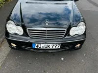 Gebraucht Mercedes C180 143 PS (105 kW) 2004 Schwarz Kombi