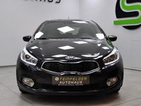 Gebraucht Kia Ceed DREAM-TEAM Edition 135 PS (99 kW) 2015 Schwarz Kleinwagen