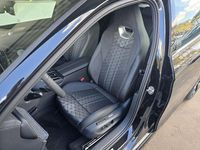 Gebraucht VW Passat R 265 PS (194 kW) 2026 Schwarz Kombi