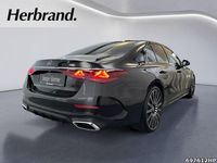 Gebraucht Mercedes E200 AMG 204 PS (150 kW) 2024 Metalliclack obsidianschwarz m Limousine