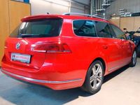 Gebraucht VW Passat R-line BlueMotion 177 PS (130 kW) 2013 Rot Kombi